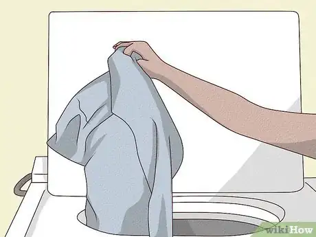 Image intitulée Prevent Thigh Rub Holes in Jeans Step 8