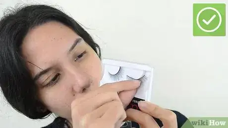 Image intitulée Take off False Eyelashes Step 23