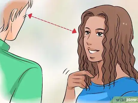 Image intitulée Seduce a Man Step 3