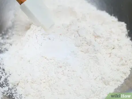 Image intitulée Bake a Cake Step 16