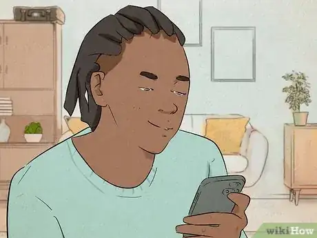 Image intitulée What Does the Tongue Out Emoji Mean Step 7