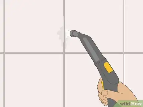 Image intitulée Clean Bathroom Grout Step 1