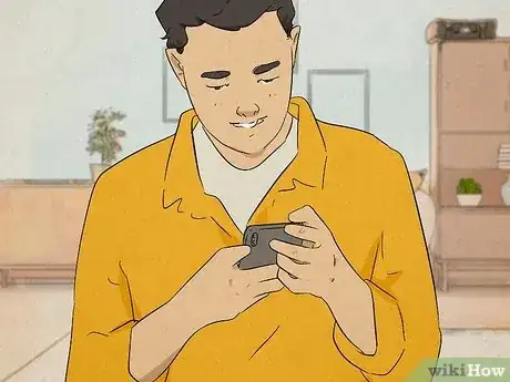 Image intitulée What Does the Hands Up Emoji Mean Step 7