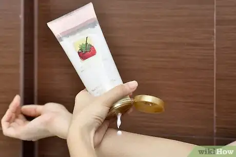 Image intitulée Get Your Skin Silky, Smooth, Soft, Shining and Healthy Step 4