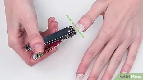 Image intitulée Remove Acrylic Nails Step 1