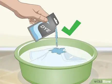Image intitulée Restore Faded Clothes Step 4