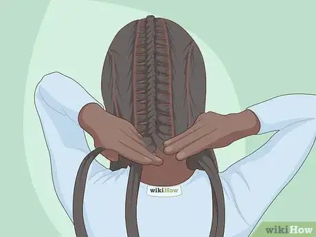 Image intitulée Braid Cornrows Step 6