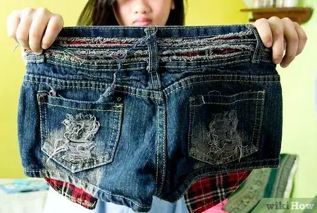 Image intitulée Understand Your Teenage Daughter Step 9