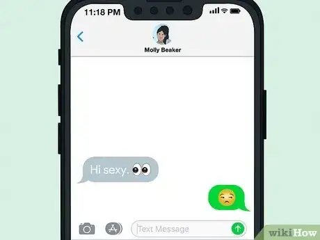 Image intitulée Respond to the Eye Emoji Step 11