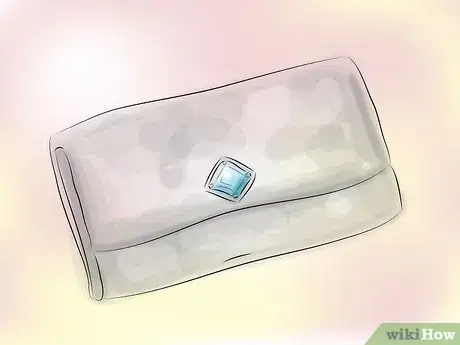 Image intitulée Accessorize a Silver Dress Step 15
