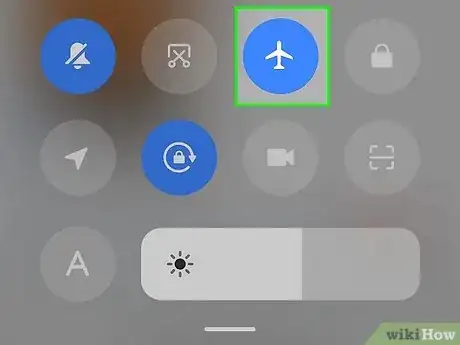 Image intitulée Save Snapchat Pictures Without Notifying Others Step 2