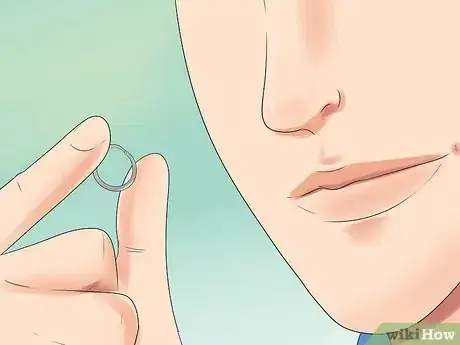 Image intitulée Take Your Nose Stud in and out of Your Nose Step 12