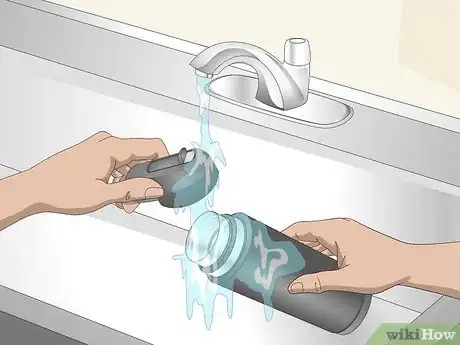 Image intitulée Clean a Hydro Flask Step 3
