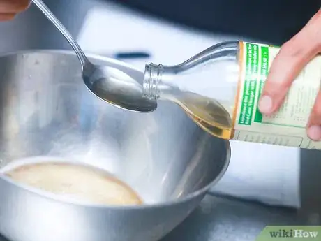 Image intitulée Clean Your Hair With Beer Step 6