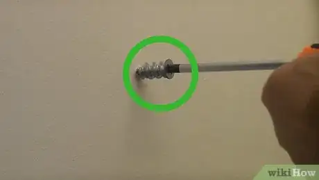 Image intitulée Put Anchor Screws in a Wall Step 14