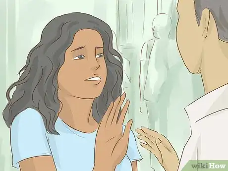 Image intitulée Read Women's Body Language for Flirting Step 18