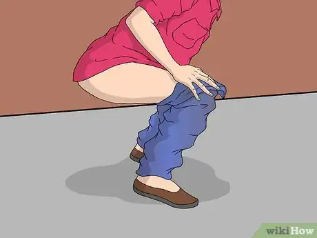 Image intitulée Pee Outside as a Woman Step 8