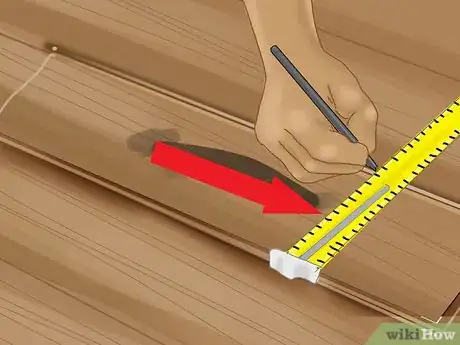 Image intitulée Get Permanent Marker Stain out of Hardwood Flooring Step 31