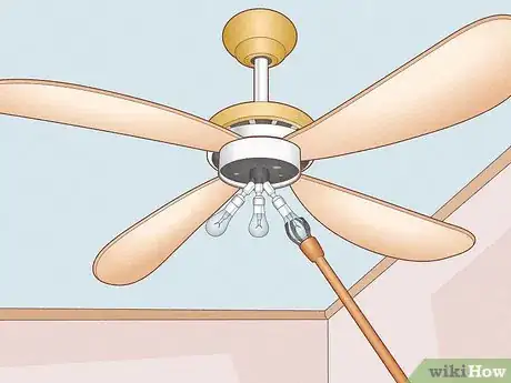 Image intitulée Replace a Light Bulb in a Ceiling Fan Step 16
