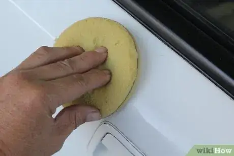 Image intitulée Remove Tree Sap From Your Car Step 13