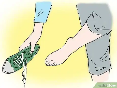 Image intitulée Win a Tickle Fight Step 8