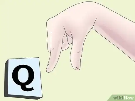 Image intitulée Fingerspell the Alphabet in American Sign Language Step 17