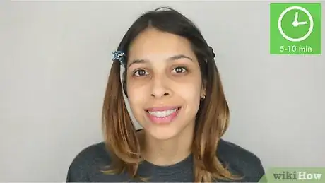 Image intitulée Use Dry Shampoo Step 3