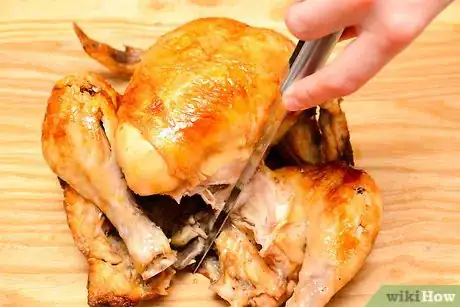 Image intitulée Carve a Chicken Step 3