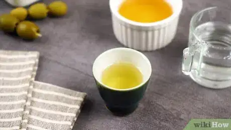 Image intitulée Make a Dirty Martini Step 9