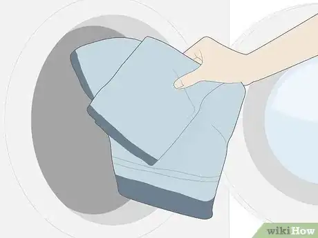 Image intitulée Stop Ripped Jeans from Fraying Step 1