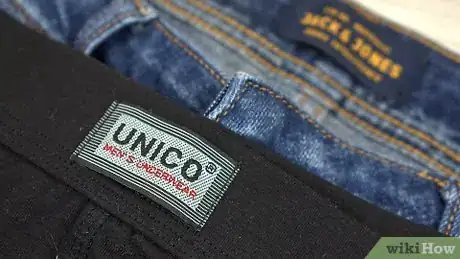 Image intitulée Fix Thigh Holes in Jeans Step 10