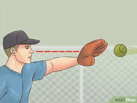Image intitulée Play Softball Step 27