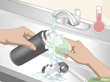 Image intitulée Clean a Hydro Flask Step 2