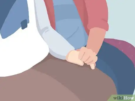 Image intitulée Get a Shy Guy to Make a Move Step 7