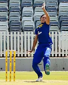 Sutcliffe bowling for the ACT in September 2022