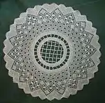 half stitch motives, spiders