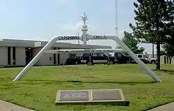 Pipeline Crossroads of the World monument, 2006
