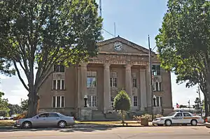 Montgomery County Courthouse in Troy