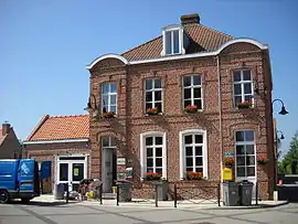 Town hall of Péronne-en-Mélantois