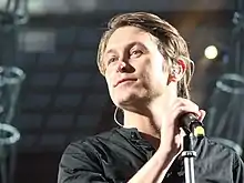Owen performing in Circus Live, 2009
