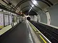 Northern line northbound platform looking south, July 2008