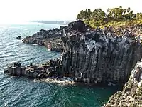 Daepo Jusangjeolli Cliff
