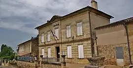 The town hall in Saint-Genès-de-Castillon