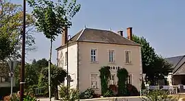 The town hall in Charentonnay