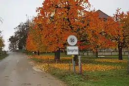 Entrance to Bangerten village