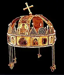 Colour photograph of the crown of Saint Stephen