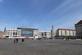 View over the Altmarkt to the Kulturpalast