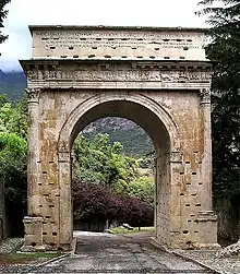 Arch of Augustus, Susa, Piedmont (c. 8 BC)