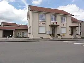 The town hall in Arracourt