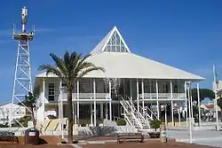 Town Hall (Photo: Abraham Del Pozo)